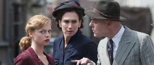 Het Bombardement: Kate Winslet, Kathy Bates en Billy Zane (oh sorry: Roos van Erkel, Monic Hendrickx en Pieter Van der Sman)