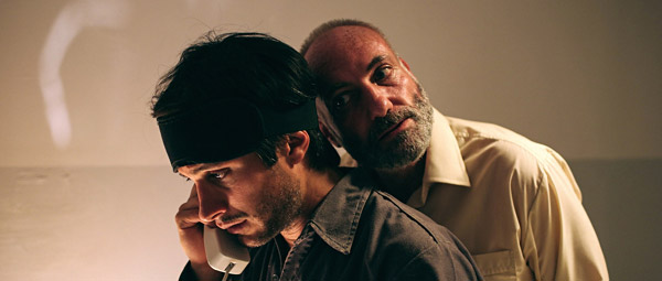 Rosewater-recensie: psychologische martelingen en geweldig acteerwerk...