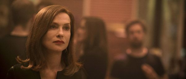 Elle-recensie: Verhoevens beste en meest volwassen film, met een voortreffelijke Huppert in een nogal controversiële hoofdrol...
