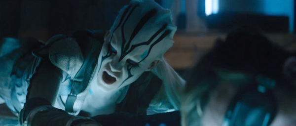 Star Trek Beyond-recensie: thematiek boven plot, met geweldige visual fx - hier zie je het gevolg van één van de beste 'beam'-acties van Scotty ooit...
