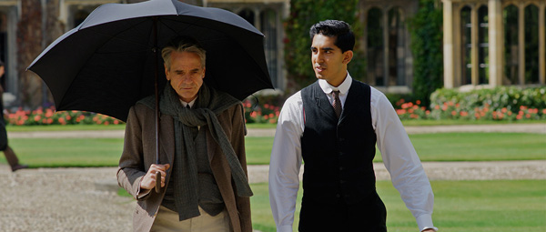 The Man Who Knew Infinity-recensie: in lijn met A Beautiful Mind, The Theory of Everything, Good Will Hunting en zelfs Race, maar dan met iets extra's...