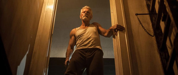 Don't Breathe-recensie: het lijkt niet alleen best koud in de kelder, maar daar gebeuren ook wat dingen die net wat te verzonnen zijn...