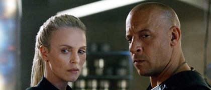 Fast & Furious 8-recensie: weinig toevoegende nieuwe 'aflevering' in franchise die steeds verder uitgemolken lijkt...