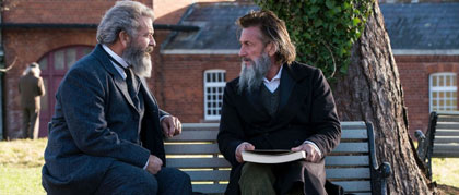 The Professor and the Madman-recensie: opvallend verhaal, klassieke vertelling, maar ook nogal stuurloos..?