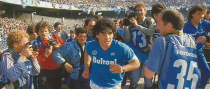 Diego Maradona-recensie: vet om al die nooit geziene beelden te zien, maar ik miste écht drama...