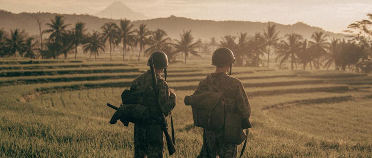 De Oost-recensie: een eerste stap richting erkenning van onze misdaden in onze Indonesische kolonie..?