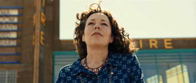 Empire of Light-recensie: Olivia Colman geeft wederom een powerhouse-performance, deze keer in een zeer subtiele Sam Mendes-film..!