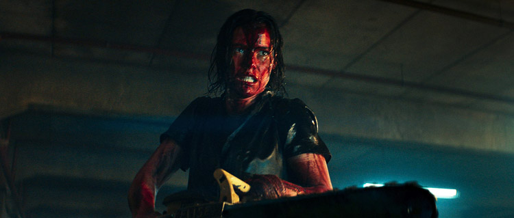 Evil Dead Rise-recensie: looks familiar? Inderdaad, dat doe het zeker, maar dat moet je in de Evil Dead-franchise al groot compliment zien..!