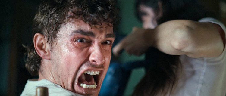 Together-recensie: 2025 is a horror gift that keeps on giving, want ook deze is aardig memorabel..!