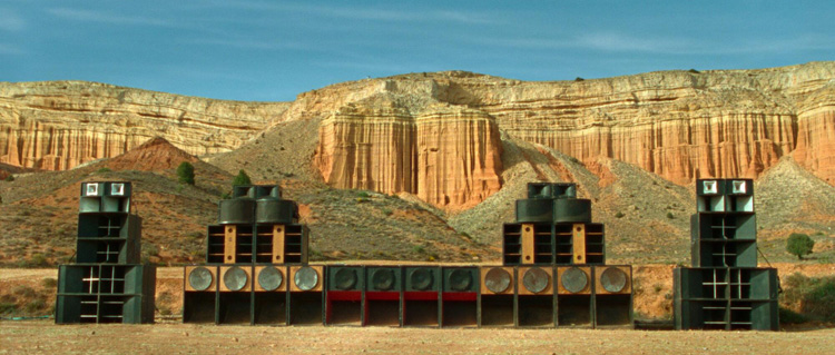 Sirât-recensie: enorm intense filmervaring, maar vooral spiritueel interessant...