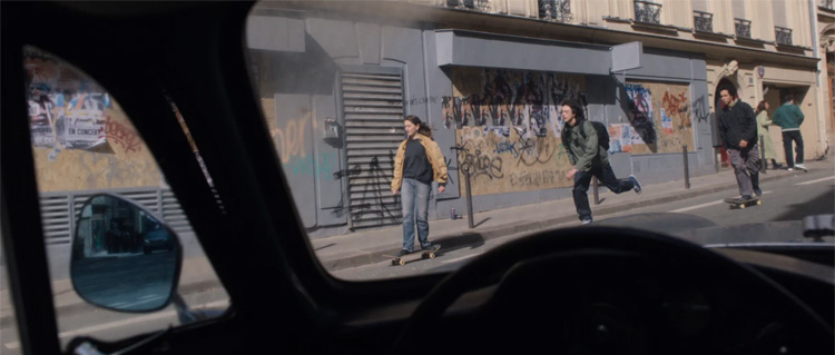 Father Mother Sister Brother-recensie: met zo'n heerlijke "er is nog wel wat te ontdekken"-vibe, dit kunstwerk van Jarmush. Maar zoals vaker met interessante kunst: wat je ermee 'moet', dat is aan jou...