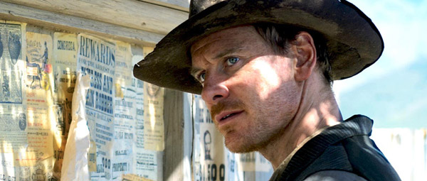 Slow West-recensie: rustige maar 'rijke' western, met flink wat geweld, onschuld, humor en zelfs liefde...