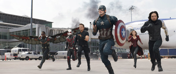 Captain America: Civil War-recensie: buiten een aantal leuke 'nieuwe' karakters en deze vette scène viel ie mij eigenlijk behoorlijk tegen, helaas...