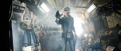 Ready Player One-recensie: genieten van spektakel en alle herkenning, maar zoek er ook niet veel meer achter...